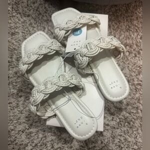 NIB - A New Day “Sarafina” Cream Sandals 7.5